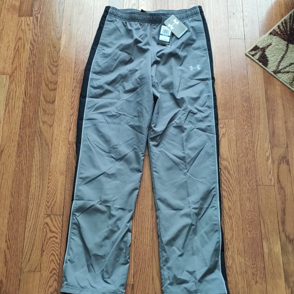 Athletic pants